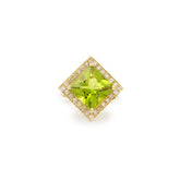 6.13 carats Peridot 0.50 Carats Diamonds 18 Carats Yellow Gold Ring